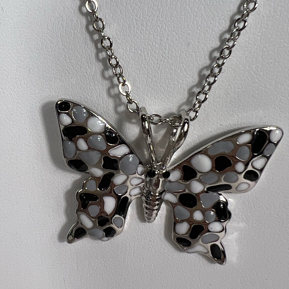 Fifth Avenue Collection Chic Silver and‎ Black Butterfly Necklace